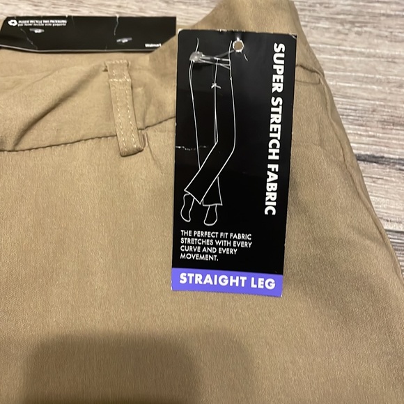 George Ladies Khaki Pants, Size 8 Petite, Straight Leg - Picture 3 of 6